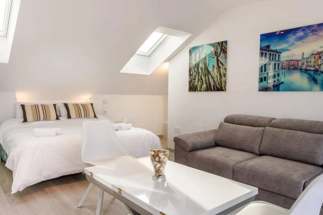 Appartement Minty Stay - La Merced Atico Duplex Málaga Spanje